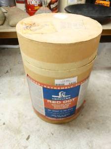 lot 1424 image: Partial 15 lb carton of smokeless shotgun powder
