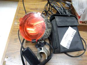 lot 1431 image: Battery powered light