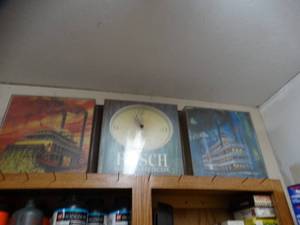 lot 1453 image: Vintage BUSCH beer wall clock