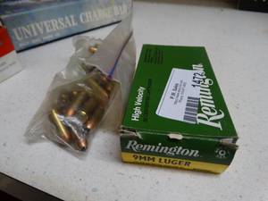 lot 1472 image: 9mm Luger ammo