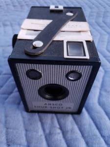 lot 5014 image: Vintage Ansco Shur-Shot Jr.Camera with Original Box untested