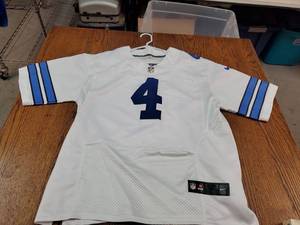 lot 91 image: Dallas Cowboys #4 Prescott Jersey Size 52