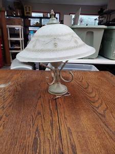 lot 9778 image: Frosted Glass Chandler