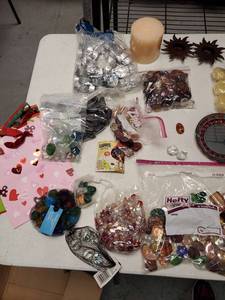 lot 9787 image: Lot Of Decorative Rocks And Candles