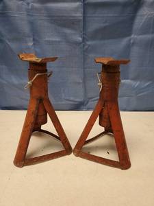 lot 9788 image: Pair Of Metal Jack Stands