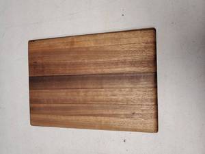 lot 9789 image: Butcher Block Cutting Board