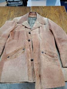 lot 9797 image: Size 42 L&nbsp Rockabilly Leather Jacket