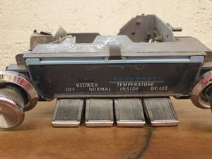 lot 9846 image: Vintage Chrysler Plymoth Tempature Gauge