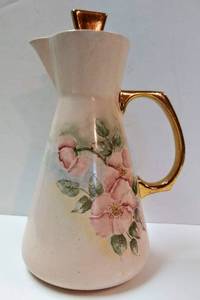 lot 112 image: Hand Painted & Signed Gault, The Shack, Augusta Kansas Pitcher