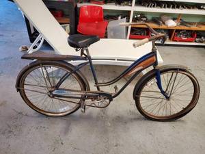 lot 1 image: Vintage Tank Bicycle- Very Cool With Awesome Patina