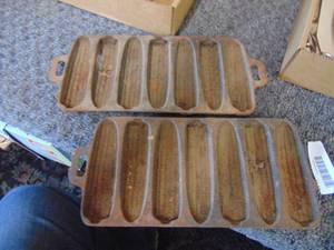 lot 4138 image: 2 Cast Iron Cornbread pans