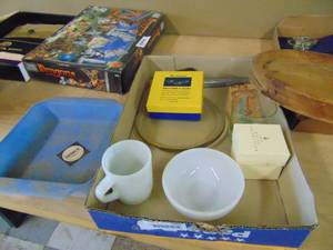 lot 4159 image: Vintage Glassware - Fireking Baking Pan - Unused