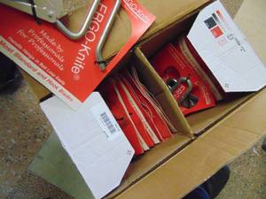 lot 4172 image: 20 Ergo - Razor Knifes