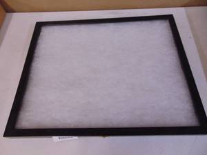lot 4188 image: Display Case 17 x 22