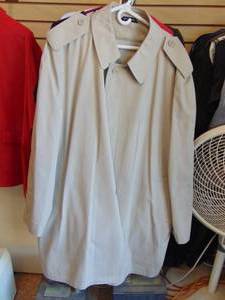 lot 4192 image: Trench Coat with Liner Xl