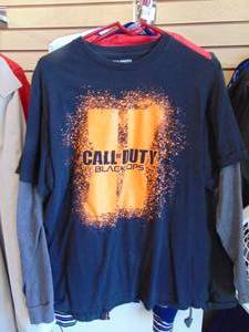 lot 4193 image: Black Ops T shirt - Large
