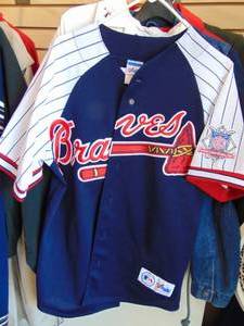 lot 4199 image: Atlanta Braves - Ryan Klesko Jersey - Medium