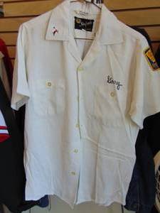 lot 4200 image: King Louie Brand Bowling shirt - Size Small