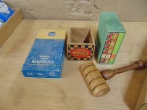 lot 4233 image: Fairfield Pendant Barometer and more