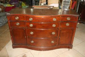 lot 4284 image: Drexel Buffet - Sideboard