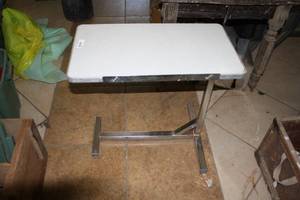 lot 4285 image: Serving Table - Hospital Table