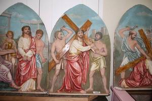 lot 4293 image: Station of the Cross - Vintage - Plaster on Wood