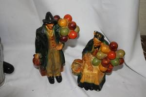 lot 4296 image: Abco Chalkware Figurines
