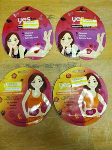 lot 2016 image: Lot of Yes To Moisturized  Smoother Belly Up Paper Mask - 1ct0.5 fl oz