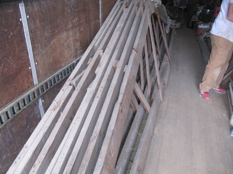 lot 1978 image: 8 Construction Truss 24 Ft in Length  - Sheet Rock Corners and Molding - Ceiling Tile - 3 Hanging Lights