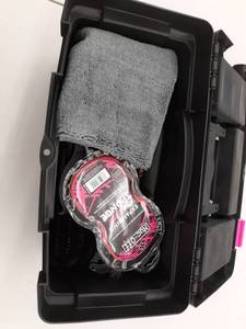 lot 83 image: Muc Off 284US Black Ultimate Bicycle Cleaning Kit, 60.86 Fluid_Ounces