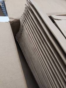 lot 183 image: Sealed Air Jiffy Padded Self Seal Mailer, #4, 9 12 x 14 12, Natural Kraft, 100Carton (67320)