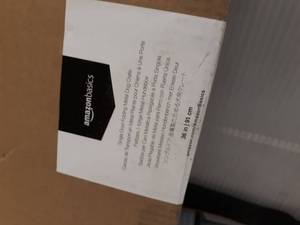 lot 280 image: AmazonBasics Single-Door Folding Metal Dog Crate - Medium (36x23x25 Inches)
