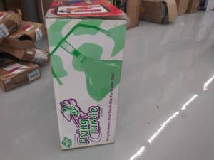 lot 291 image: Flying Turtle Original Style  an Engineering Marvel  Sit-Skate Scooter Best Classic Toy��  in Green