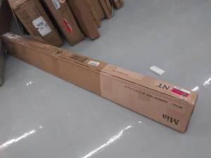 lot 316 image: Zinus Mia Modern Studio 14 Inch Platform 1500 Metal Bed Frame  Cot Size,...