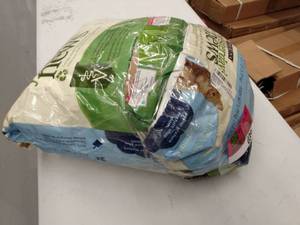 lot 396 image: Purina yesterdays news non clumping paper litter bag