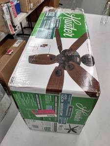 lot 400 image: Hunter 52 Builder New Bronze Ceiling Fan with Pull Chain