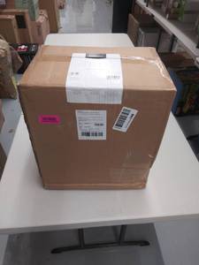 lot 473 image: Amazonbasics 12 Sheet Cross-cut Papercd Credit Card Shredder Black