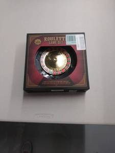 lot 486 image: Roulette game set