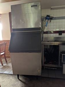 lot 3560 image: Scotsman Ice Maker Remote Unit Unavailable