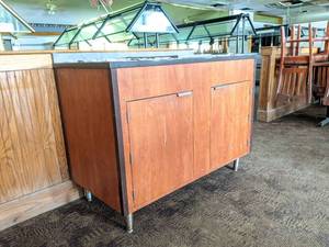lot 3563 image: Silverware Station