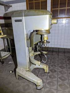 lot 3572 image: Hobart Legacy HL400