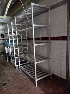 lot 3587 image: Shelving