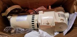 lot 8000 image: Pentair 460736 MasterTemp High Performance Eco-Friendly Pool Heater, Natural Gas, 400,000 BTU. Pump Only.