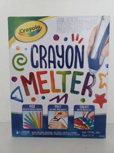 lot 40079 image: Crayola Crayon Melter Kit with Crayons, Ages 8-11