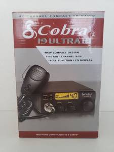 lot 40147 image: Cobra 19 Ultra III Citizen Band Radio