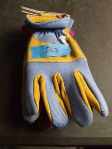 lot 802 image: Premium Genuine Pigskin Leather Ladies Medium Gloves Usa Sewn
