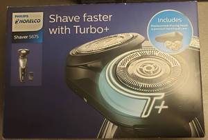 lot 50068 image: Philips Norelco 5675 Turbo Shaver Plus Opened