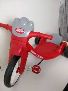 lot 50085 image: My First Big Flyer with lights and sounds, Tricycle Red