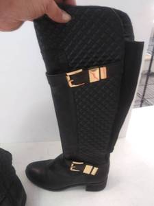 lot 9929 image: Vince Camuto Sz 8 Leather Riding  Boots- Tall and Cute