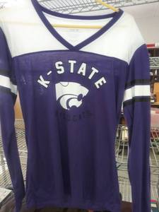 lot 9935 image: NWT Size XL K-State Wildcats Womens Long Sleeved Shirt
